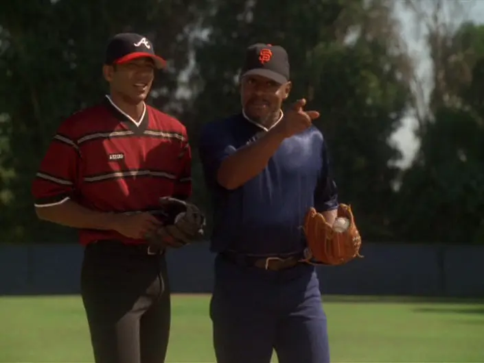 DS9希斯科舰长和他的儿子喜欢打棒球